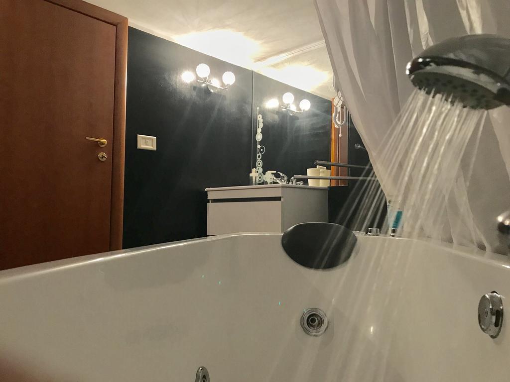 Locami Holiday&Rooms Jolanda Suite 卡塔尼亚 外观 照片