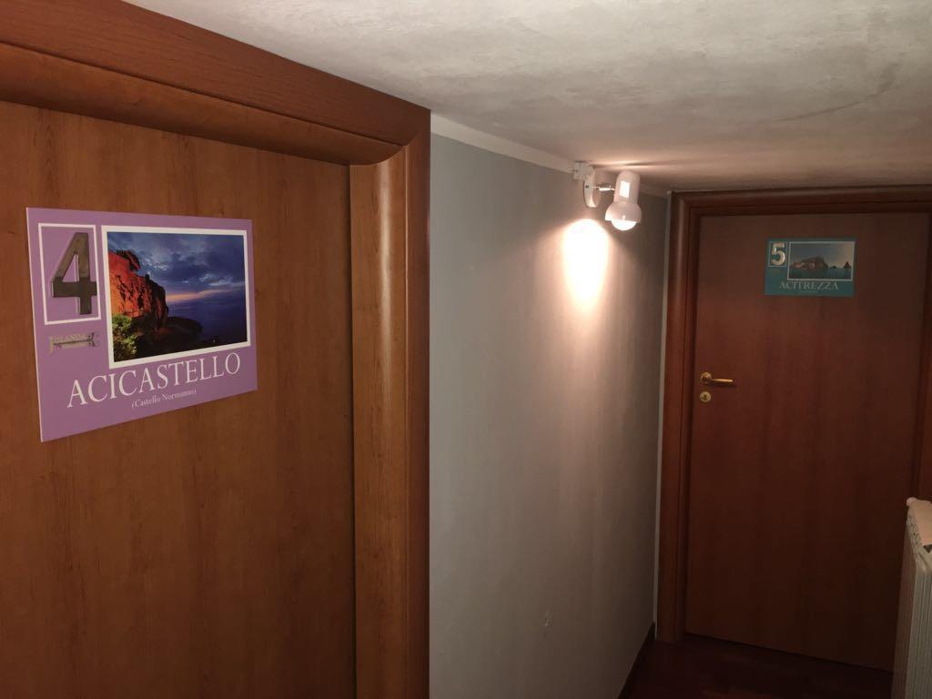 Locami Holiday&Rooms Jolanda Suite 卡塔尼亚 外观 照片